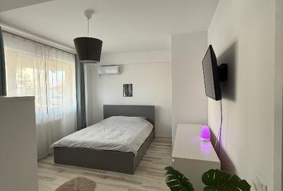 Garsonieră decomandată în Theodor Pallady