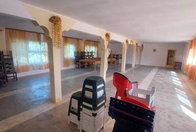 Teren si cladiri Vanatori (Stone Park-Hora Miresei) - 8