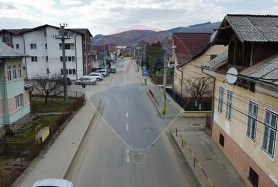 Casă de vânzare în GURA HUMORULUI zona Ariniș 250 mp teren - 12