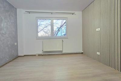 Apartament 4 camere renovat 2025 în Poarta 6 – decomandat, 2 băi, etaj 3 - 2