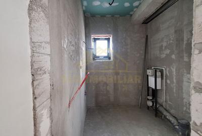 CASA P+1+M-185 MP -5 CAM-4 BAI-METROU BERCENI - 24