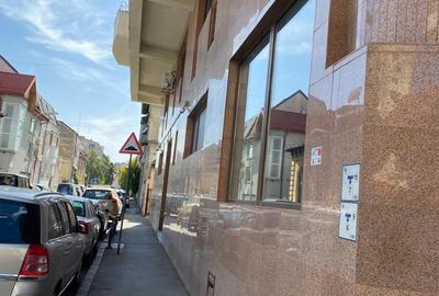 SPATIU COMERCIAL IDEAL PENTRU INVESTITIE ZONA CENTRALA Maria Rosetti - Dacia - 14