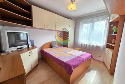 Apartament cu 2 camere semidecomandat în Berceni