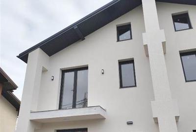 Vanzare -  Casa  - Vila - Prelungirea Ghencea - Dantelei - teren 245mp -210000E - 3