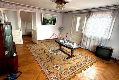 Vila 7 camere, an 1984, garaj, terasa, teren 604 m2, Poiana Campina,PH - 2