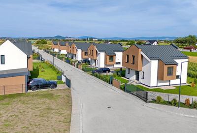 Casă individuală cu 3 camere în Stupini