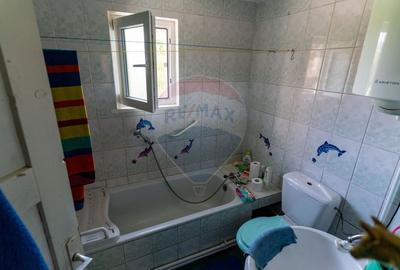 Casă  cu 10 camere in 2 corpuri de cladire (se pot vinde separat) - 4
