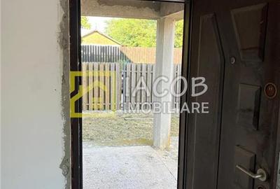 Casa ''''la gri'''' P+M, Dumbrava -Itesti, jud Bacau - 16