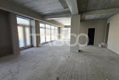 Spațiu comercial, 169 mp în Periferie
