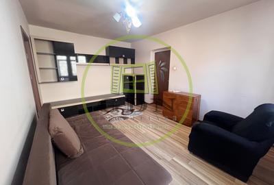 Apartament 2 camere, semidecomandat, cartier Sarari, zona Spania - 1