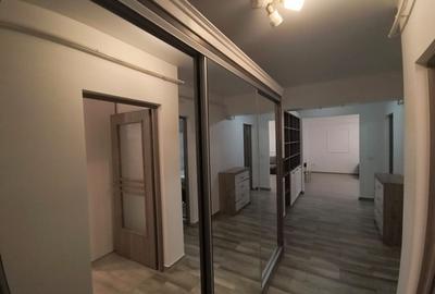 Apartament cu 2 camere decomandat, mobilat în Burdujeni