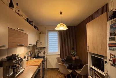 Apartament cu 3 camere semidecomandat, mobilat în Gheorgheni