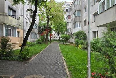 Etaj 2 - Dacia Bicaz, apartament 3 camere, mobilat, liber - 8