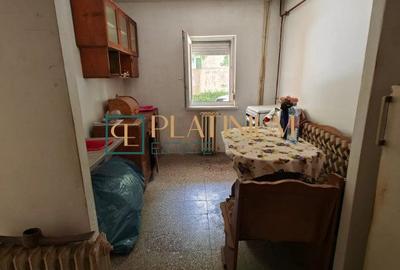 P4323 Apartament cu 2 camere DECOMANDAT, zona Soarelui