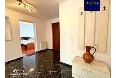 Apartament la casă cu curte proprie în Aviatorilor Mediaș - 4