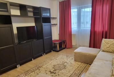 Apartament cu 3 camere decomandat, mobilat în Apărătorii Patriei