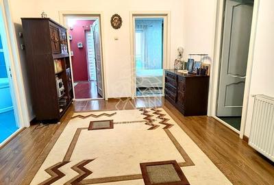 Casa 6 camere 244 mp+ Spatiu Comercial- teren 500 mp-Zona Han - 6