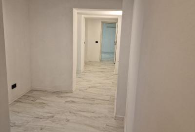 Inchiriere Duplex 5 camere ( Parter +Demisol) in Piata Romana - 9