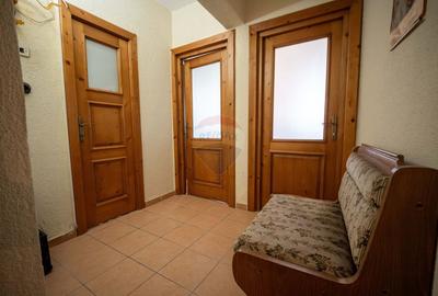 Apartament cu 4 camere de vânzare în zona Central - 7