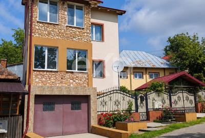 Stefanesti | Proprietate cu doua imobile | Teren 3.297 mp | La 4 km de Pitesti - 1