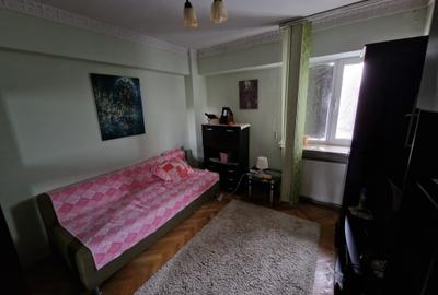 Apartament 3 camere Strada Cuza Voda - etaj 3 - 77 mp - 4