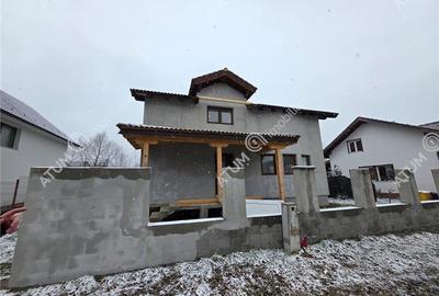 Casa cu 5 camere decomandate pe teren de 390 mp in Cisnadie Sibiu - 2