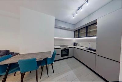 Apartament cu 2 camere decomandat în Tractorul