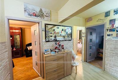 Apartament 3 camere - 2 balcoane - Valea Aurie - 1