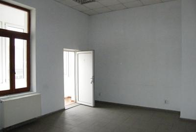 Birou, 71 mp în Ultracentral