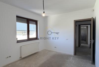 Oportunitate!Duplex 4 cam, 125mp, asfalt, toate utilitățile!Comision0% - 11