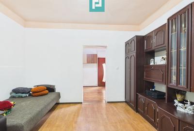2 case separate + curte 1400 mp – Zona Dâmbovița - 14