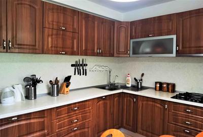 Manuel recomanda : Vila superba in Cornu de Jos 295mp , teren 1360mp - 10