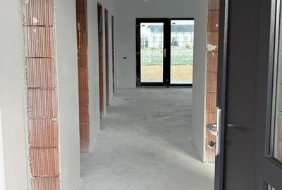 Casă nouă în Sântandrei – Sistem Fotovoltaic, 3 Dormitoare - 3