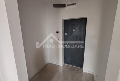 Apartament 3 camere, 2 bai, terasa 20mp, parcare, zona Strazii Decebal - 11