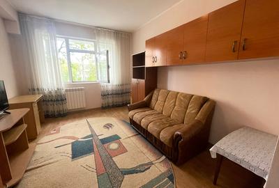 Garsoniera-Piata Nicolina-etaj 1 - 5