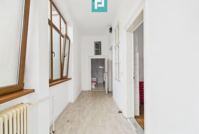 Casă 2 camere + anexe, teren 234 mp. - 4