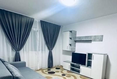 Apartament cu 3 camere semidecomandat în Dacia