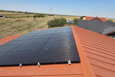 Casă spațioasă cu 5 dormitoare, teren 652 mp și panouri fotovoltaice - 16