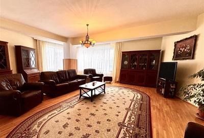 Vila zona Coresi | 1170 mp teren | 6 camere | De vanzare - 6