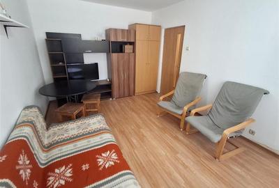 Garsoniera cu balcon zona Sub Arini - 10