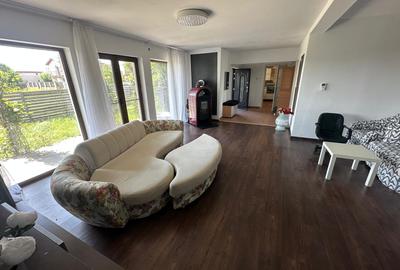 Casă individuală cu 4 camere în Vidra