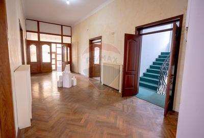 Vila de vanzare in zona peninsulara Constanta - 9
