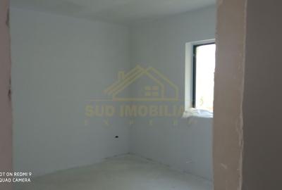 Duplex 7 camere -curte 150mp finalizata Leordeni - 9