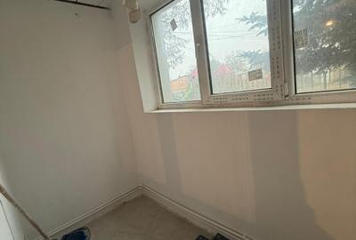 Apartament trei camere - parter - 72mp - Școala nr. 9 - 13