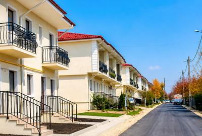 Apartament cu 3 camere decomandat în Lunca Cetățuii