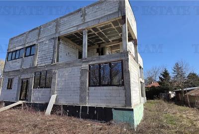 Domnesti - Oportunitate investitie/ Teren 1.643 mp + casa la gri 476mp/  pozitie - 28