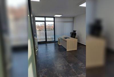 Casă 2 unități locative, ideală pentru locuinta sau birouri - 3