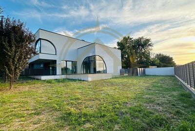 DOM00300 - Vila cu vedere la lac in Corbeanca I teren 750 mp - 1