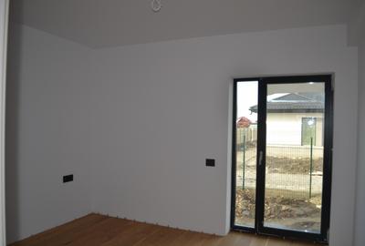 Casa single 4 camere, 110 MP + 500mp teren Stupini - 13
