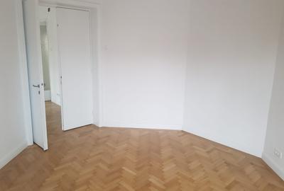Apartament 3 camere, 2 bai, proaspat renovat, ultracentral, etaj 2, 945 euro - 8